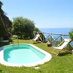 La Macera Nyaraló