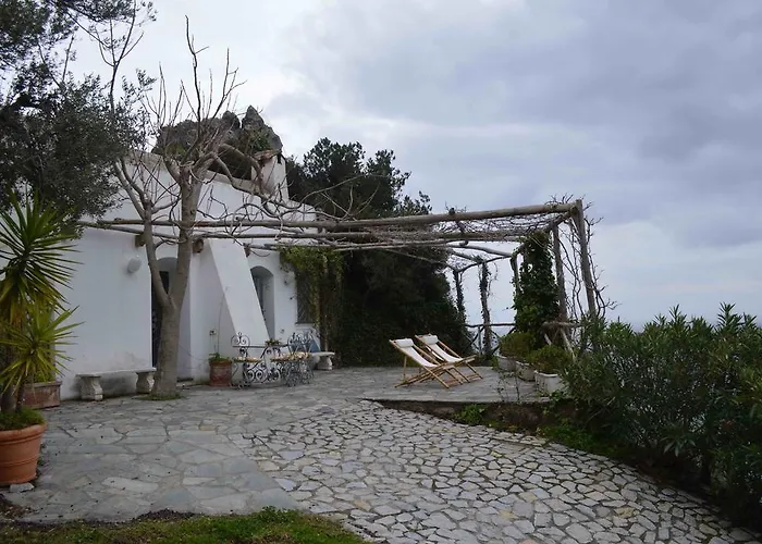 La Macera Майори